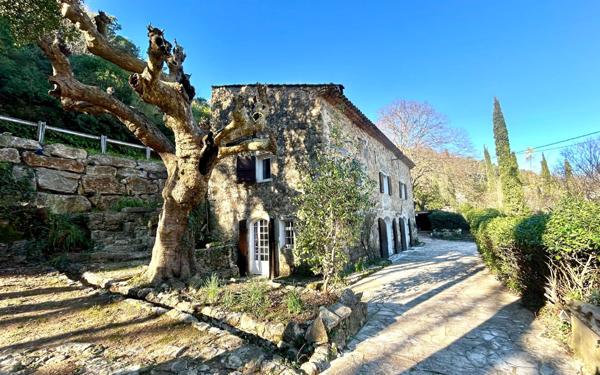 Maison à vendre    6 pièces •  Belgentier