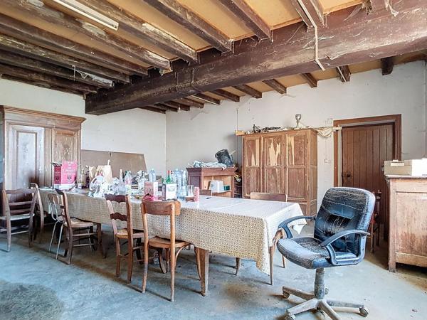CORPS DE FERME A RENOVER ENTIEREMENT