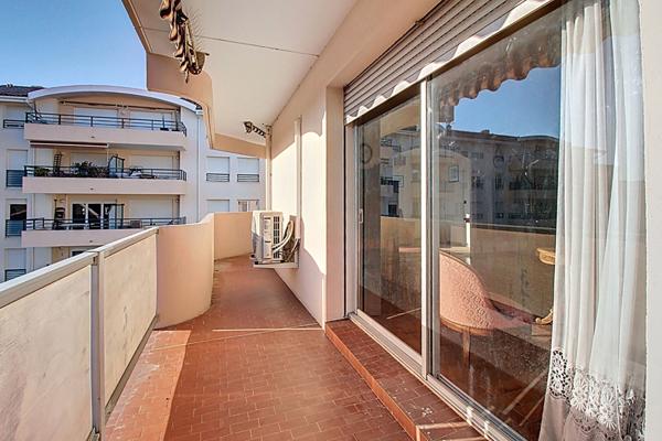À VENDRE EN EXCLUSIVITÉ ! DRAGUIGNAN Appartement T5 de 110 m² avec balcons en plein coeur de ville