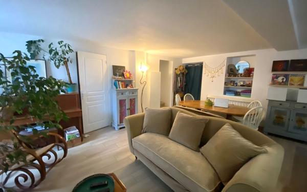 Appartement à vendre    3 pièces •  Épône