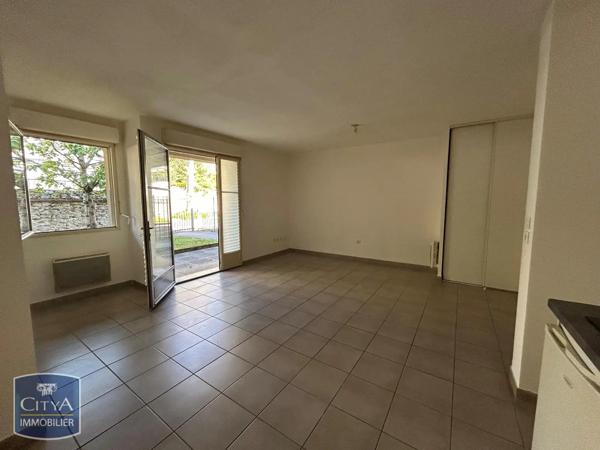 Appartement à louer 2 pièces 41.95m² Blois (41000)