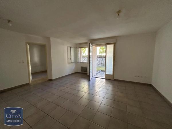 Appartement à louer 2 pièces 41.95m² Blois (41000)