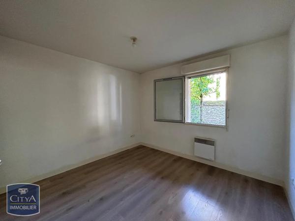 Appartement à louer 2 pièces 41.95m² Blois (41000)
