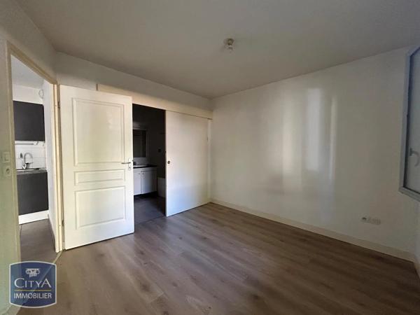 Appartement à louer 2 pièces 41.95m² Blois (41000)