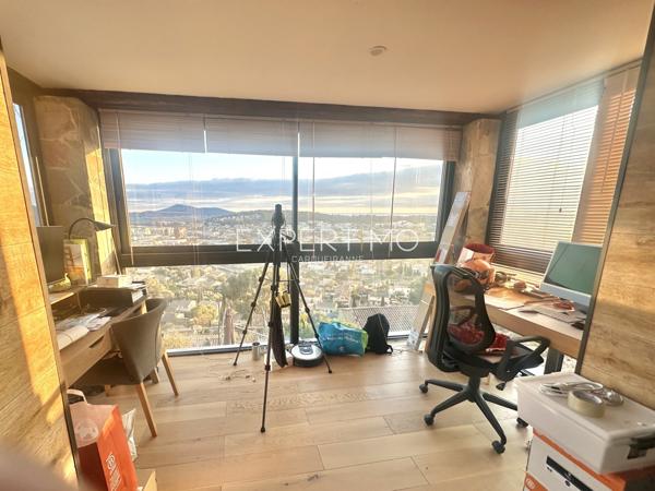 La Valette-du-Var (83160) Villa rénovée avec belles prestations et vue panoramique jusqu'à la mer