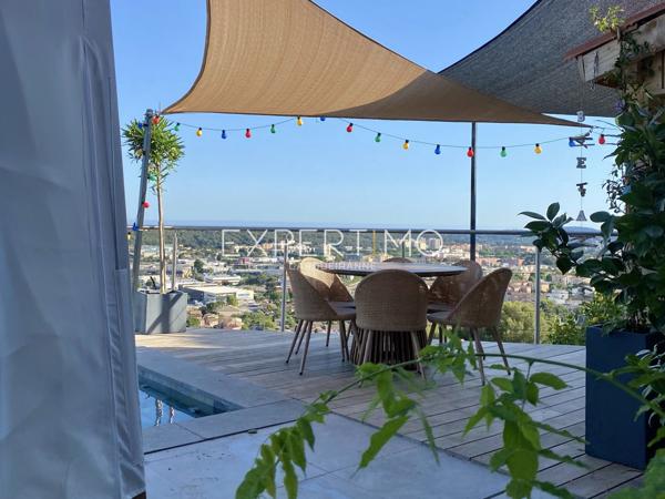La Valette-du-Var (83160) Villa rénovée avec belles prestations et vue panoramique jusqu'à la mer