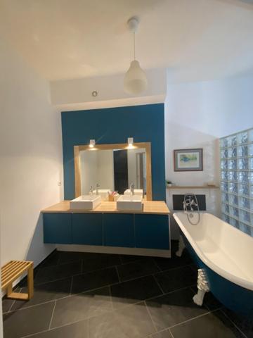 Bordeaux Pey Berland / place Fernand Lafargue - appartement ancien de 90 m2 avec 2 chambres et local de 15m2