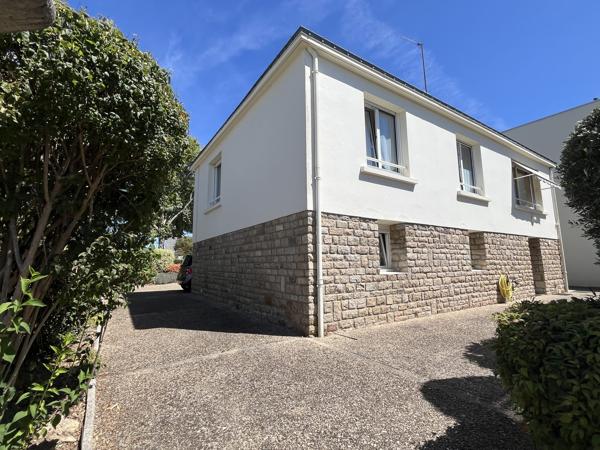 Maison 4 chambres, terrain clos, avec T3 à Vendre – VANNES