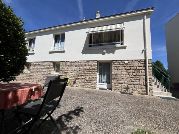 Maison 4 chambres, terrain clos, avec T3 à Vendre – VANNES