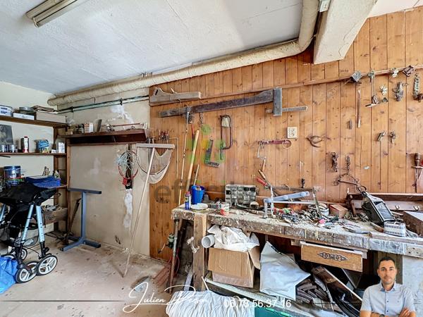 Maison
         5 pièces
        - 90 m² 299 000 € *
