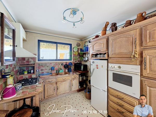 Maison
         5 pièces
        - 90 m² 299 000 € *