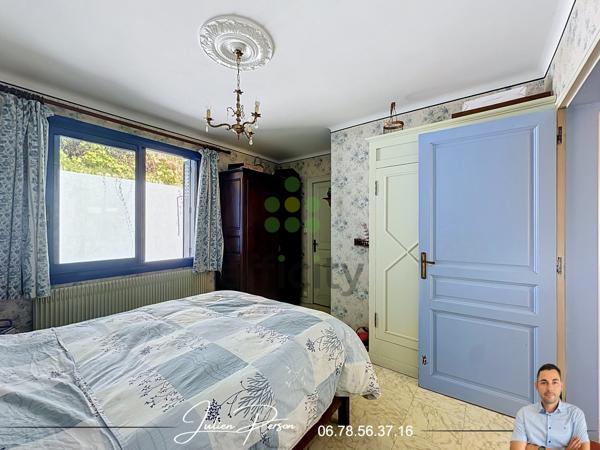 Maison
         5 pièces
        - 90 m² 299 000 € *