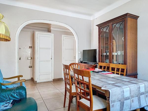 Libération - 4P 69 m² - Dernier étage 