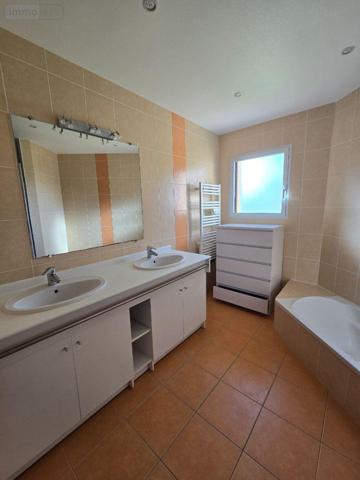 Maison rurale à louer à Saint-Jacut-les-Pins dans le Morbihan (56220), ref : G412