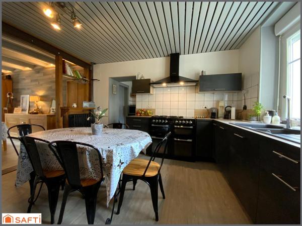 MAISON DE CHARME de 280 m2 , GRANDE MAISON POUR FAMILLE OU PROJET MAISON D'HÔTES , EMPLACEMENT IDEAL, ENVIRONNEMENT DE QUALITE