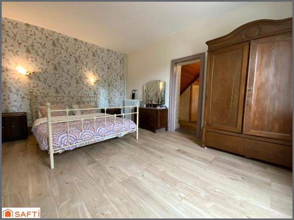 MAISON DE CHARME de 280 m2 , GRANDE MAISON POUR FAMILLE OU PROJET MAISON D'HÔTES , EMPLACEMENT IDEAL, ENVIRONNEMENT DE QUALITE