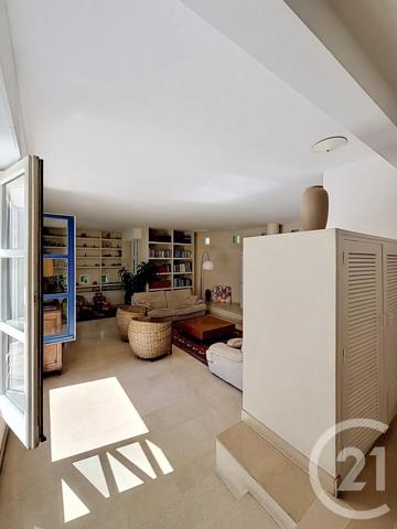 Maison à vendre  4 pièces - 164 m 2   PRADES LE LEZ  - 34