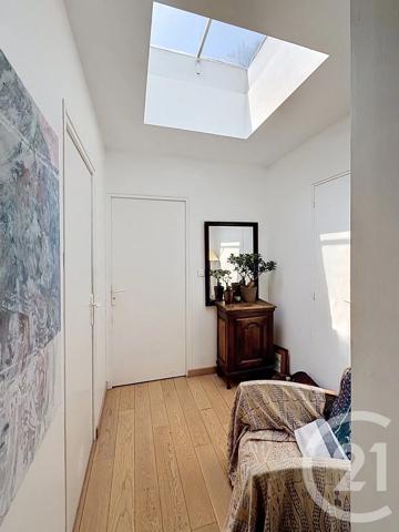 Maison à vendre  4 pièces - 164 m 2   PRADES LE LEZ  - 34