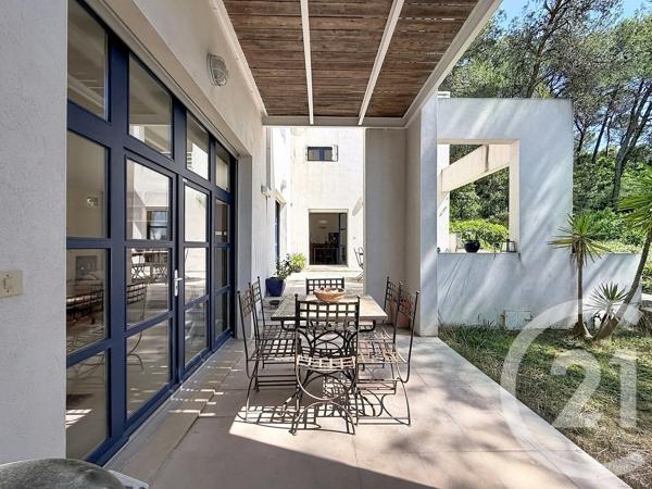 Maison à vendre  4 pièces - 164 m 2   PRADES LE LEZ  - 34