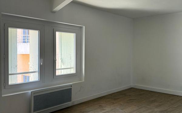 Appartement à vendre    3 pièces • 73,91 m2 Pézenas