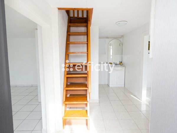 Maison
         4 pièces
        - 72 m² Exclusivité 135 000 € *