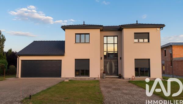 Maison à vendre 5 pièces 156 m² Cosnes-et-Romain