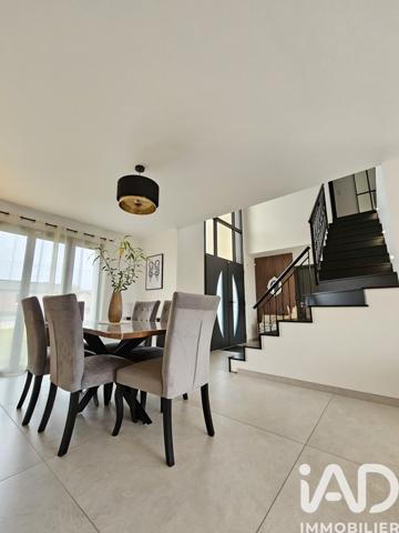 Maison à vendre 5 pièces 156 m² Cosnes-et-Romain