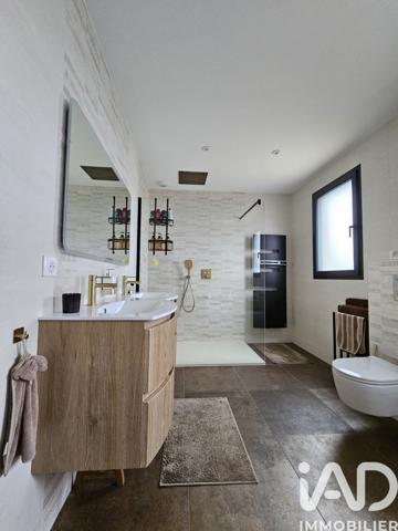 Maison à vendre 5 pièces 156 m² Cosnes-et-Romain