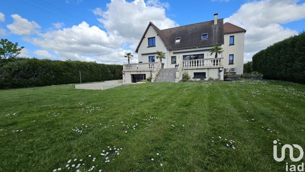 Maison 5 pièces de 145 m² à Beaumont-la-Ronce (37360)