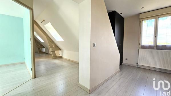 Maison 5 pièces de 145 m² à Beaumont-la-Ronce (37360)