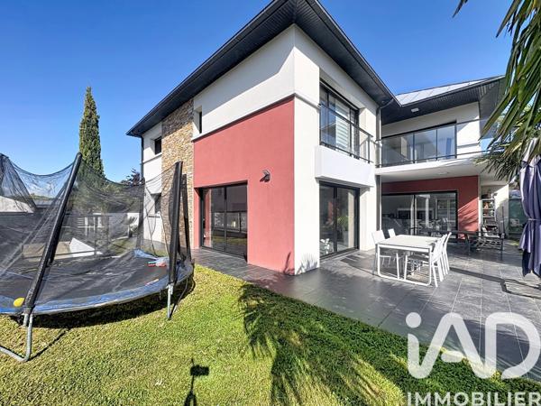 Maison à vendre 7 pièces 230,88 m² Vern-sur-Seiche
