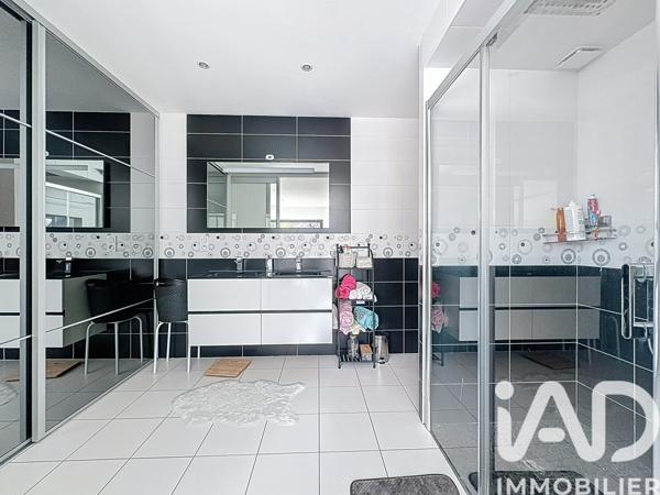 Maison à vendre 7 pièces 230,88 m² Vern-sur-Seiche