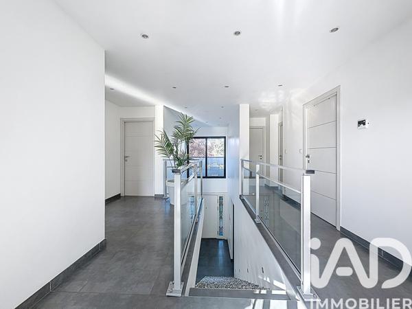 Maison à vendre 7 pièces 230,88 m² Vern-sur-Seiche
