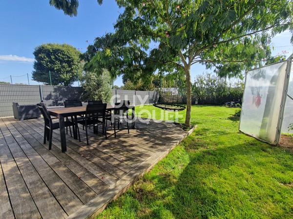 RARE ! MAISON CONTEMPORAINE DANS LE BOURG D'ELVEN