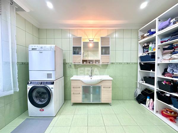 Villa spacieuse 210m2 à vendre à Saint-Pierre-lès-Nemours