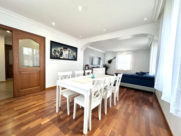 Villa spacieuse 210m2 à vendre à Saint-Pierre-lès-Nemours