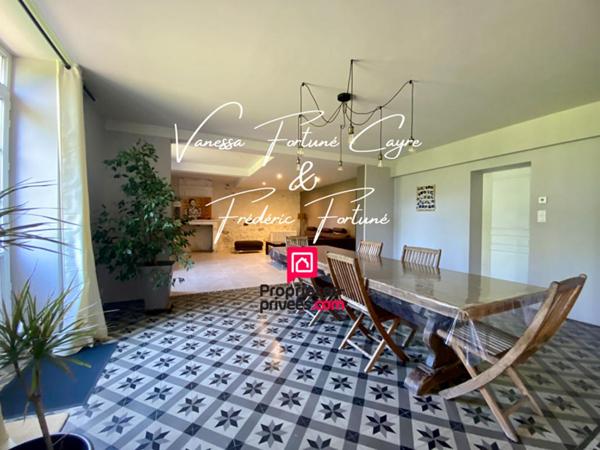 Authentique Maison en Pierre de 325 m² à Laruscade (33620)