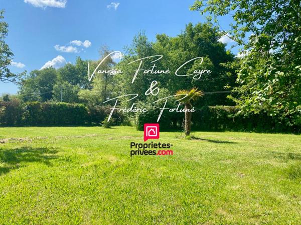 Authentique Maison en Pierre de 325 m² à Laruscade (33620)