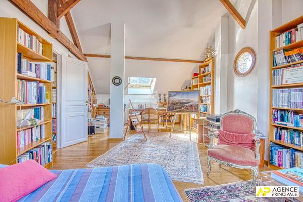Le Chesnay limite Versailles Maison 12 pièces 360 m² au sol sur parcelle de 375 m² 1 985 000 € **  - Référence  28352