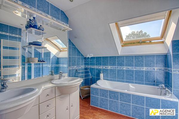 Le Chesnay limite Versailles Maison 12 pièces 360 m² au sol sur parcelle de 375 m² 1 985 000 € **  - Référence  28352