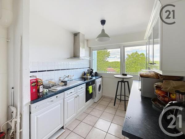 Appartement F3 à vendre  5 pièces - 71,93 m2 JOIGNY - 89