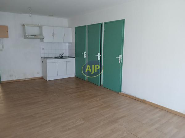 Location appartement Rochefort : 535 € - AJP Immobilier Rochefort