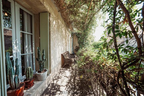 Maison 10 pièces de 350m² avec patio