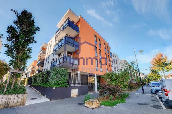 Appartement 3 pièces                                        - 69330 Meyzieu Réf : 21795