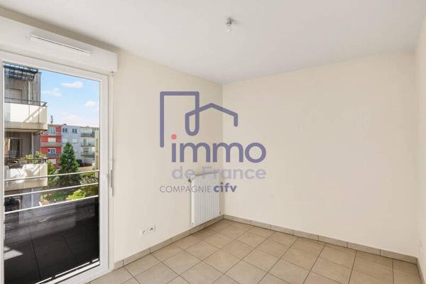 Appartement 3 pièces                                        - 69330 Meyzieu Réf : 21795