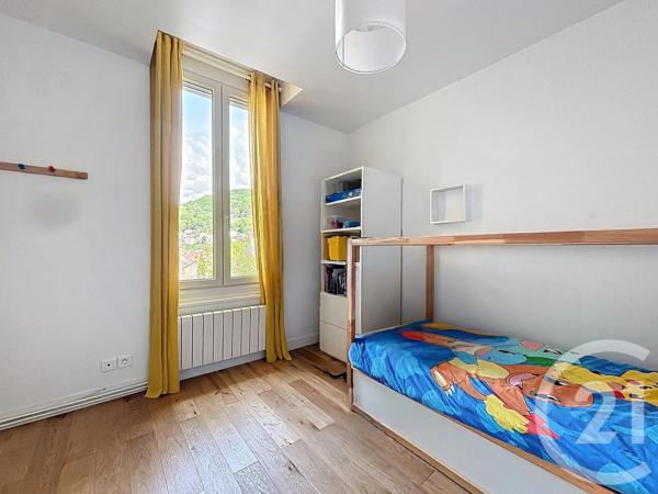 Maison à vendre  5 pièces - 125 m 2   ROYAT  - 63