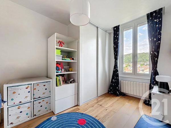 Maison à vendre  5 pièces - 125 m 2   ROYAT  - 63