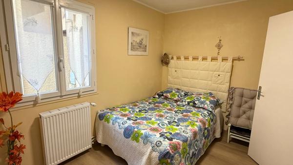 Tarbes, Aureilhan appartement type 4, 85m2, terrasse, cellier, garage, parking en parfait état.