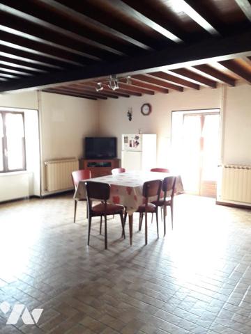 Ancien corps de ferme sur SAINT DIDIER SUR ROCHEFORT.