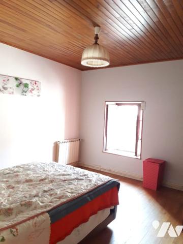 Ancien corps de ferme sur SAINT DIDIER SUR ROCHEFORT.